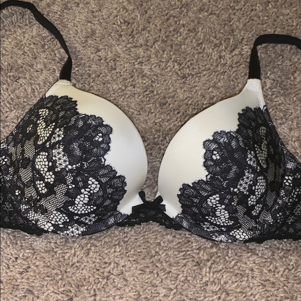 VIctoria Secret Black and White Push Up Bra